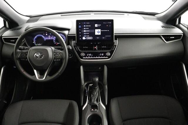 Toyota COROLLA Cross Hybrid 200 Dynamic | Apple Carplay/Android auto | Parkeer camera | Adaptieve Cruise-Control |