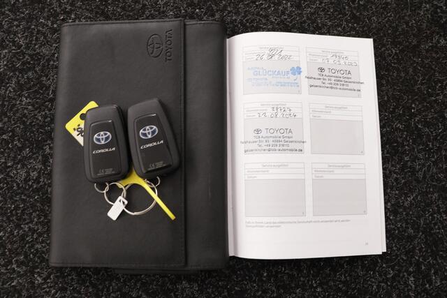 Toyota COROLLA Touring Sports 1.8 Hybrid Style | Apple Carplay/Android Auto | Stoel/Stuurverwarming | Parkeercamera | Navigatie |