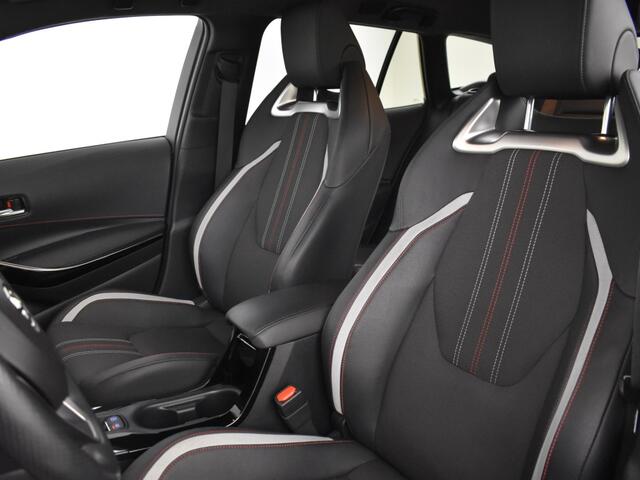 Toyota COROLLA 1.8 Hybrid GR-Sport | Trekhaak | PDC V+A | BSM |