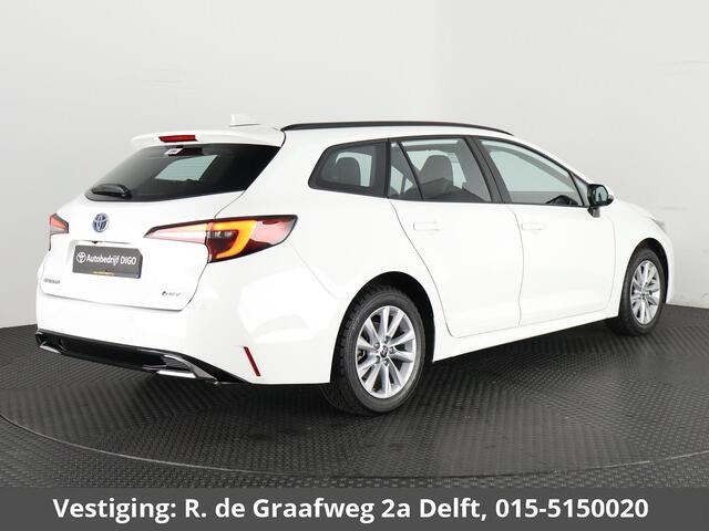 Toyota COROLLA Touring Sports Hybrid 140 Business | Stuur-/Stoelverwarming | Parkeersensoren | Apple Carplay & AndriodAUTO | Navigatie
