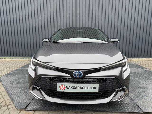 Toyota COROLLA Hybrid 140 Executive / Bi tone | Schuif-/kantel dak | JBL | Head-up | 18 inch | Rijklaar!!!