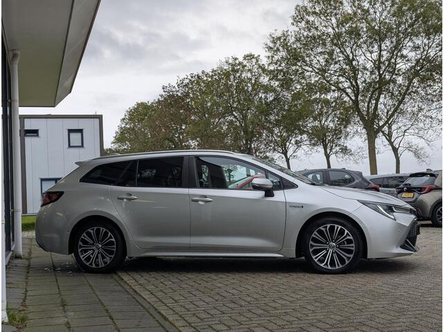 Toyota COROLLA Touring Sports 1.8 Hybrid Business Plus | Stuur- & stoelverwarming | Trekhaak | PDC | BSM | Elektrische a.klep | Carplay & Android auto