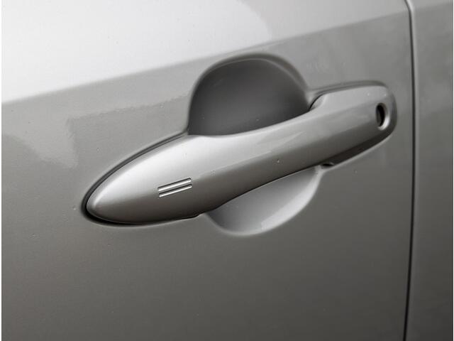 Toyota COROLLA Touring Sports 1.8 Hybrid Business Plus | Stuur- & stoelverwarming | Trekhaak | PDC | BSM | Elektrische a.klep | Carplay & Android auto