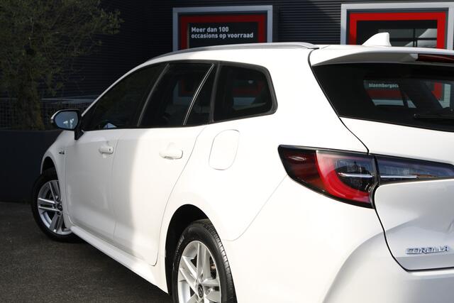 Toyota COROLLA Touring Sports 1.8 Hybrid Active | Apple Carplay | Achteruitrijcamera |