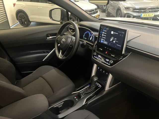 Toyota COROLLA Cross HYBRID STYLE/PDC/DODEHOEK/EL A KLEP/NAVI/LED/CARPLAY/ENZ