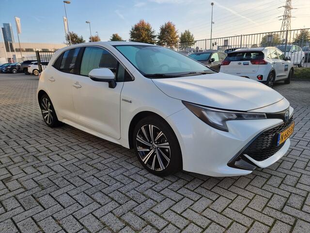 Toyota COROLLA 1.8 Hybrid Dynamic | Apple CarPlay / Android Auto navigatie | Trekhaak | Achteruitrijcamera |