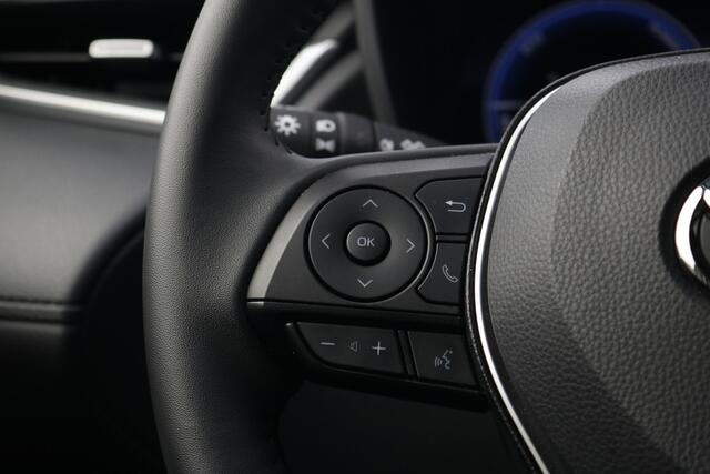 Toyota COROLLA Cross Hybrid 140 Style