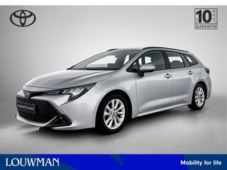 toyota-corolla-touring-sports-hybri