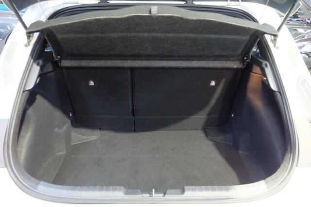 Toyota COROLLA 1.8 Hybrid Business / Garantie t/m '30 / 1ste eig. / Dealeronderhouden