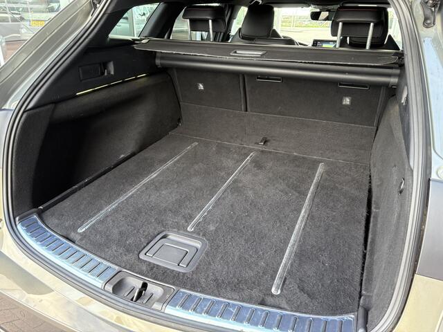 Toyota COROLLA Touring Sports 2.0 Hybrid Premium CAMERA/KEYLESS/DODEHOEK/18INCH/LEDER/STOELVERWARMING