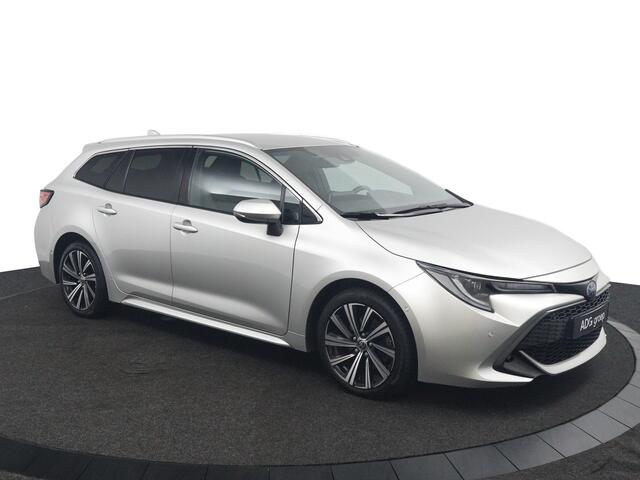Toyota COROLLA Touring Sports 2.0 Hybrid Dynamic | Parkeersensoren Rondom | Led Verlichting | Stoelverwarming | Privacy Glas |