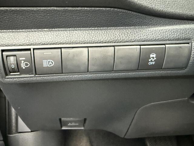 Toyota COROLLA 1.8 Hybrid Dynamic | Stoelverw | Adap Cruise (13575km)