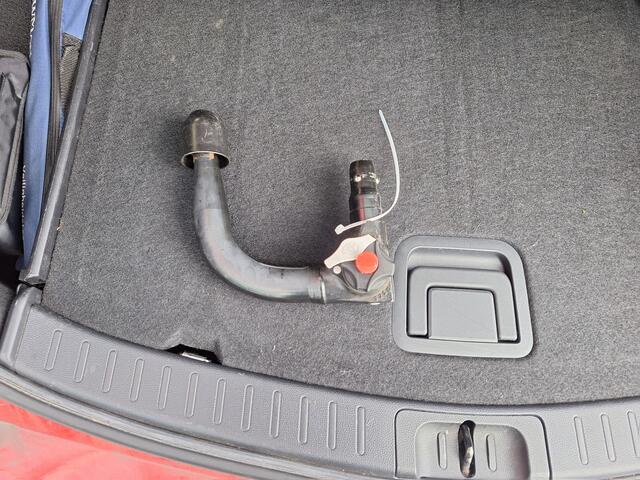 Toyota COROLLA Touring Sports 2.0 Hybrid Style met trekhaak