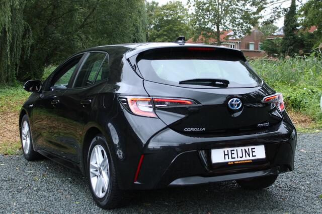 Toyota COROLLA 1.8 HYBRID AUT. DYNAMIC NAVI/CAMERA/CARPLAY