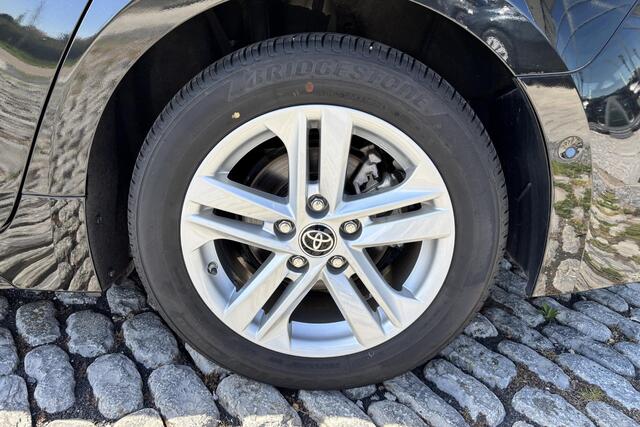 Toyota COROLLA Touring Sports Hybrid 140 Business Parkeersensoren, Stoelverwarming , NAVI.