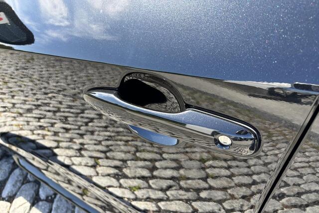 Toyota COROLLA Touring Sports Hybrid 140 Business Parkeersensoren, Stoelverwarming , NAVI.