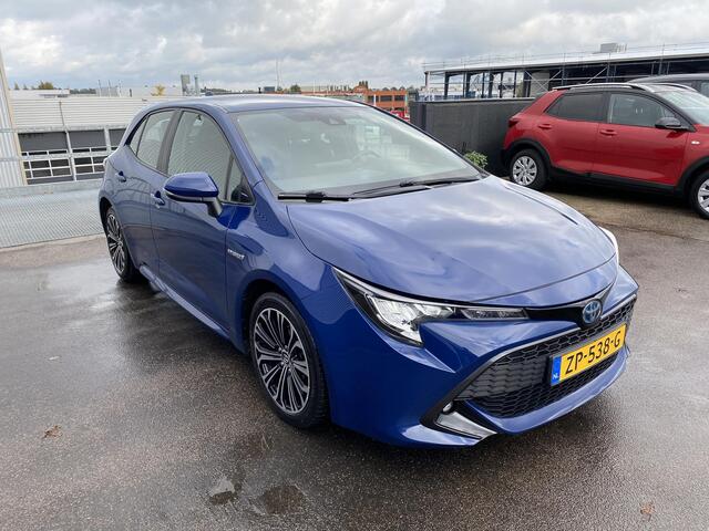 Toyota COROLLA 1.8 Hybrid First Edition Trekhaak, navigatie, Volledig dealeronderhouden, adaptieve cruise control, keyless start, achteruitrij camera, automaat!