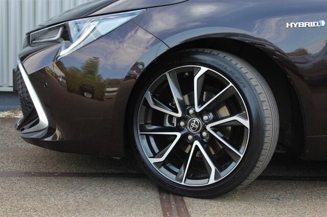 Toyota COROLLA 1.8 Hybrid Executive 5 drs. Panoramisch schuif/kanteldak