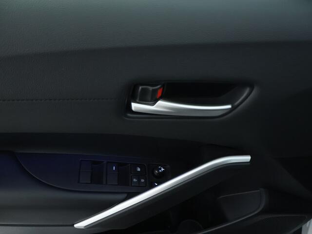 Toyota COROLLA Cross 2.0 Hybrid First Edition | Navigatie | Stoelverwarming |