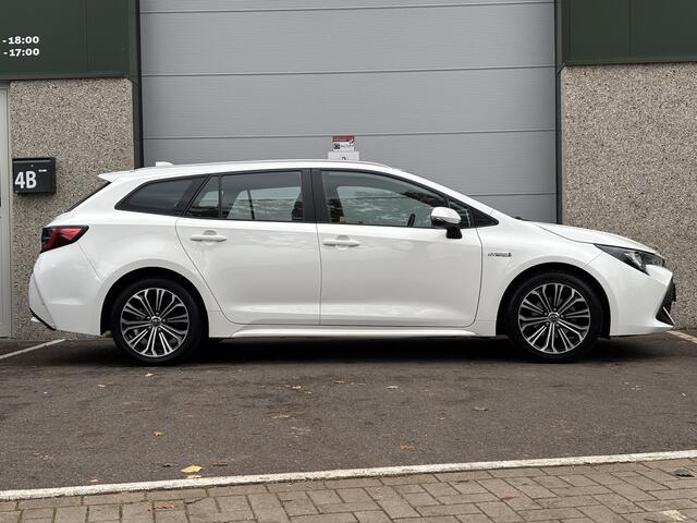 Toyota COROLLA Touring Sports 1.8 Hybrid First Edition Carplay Nap Climate Camera Led