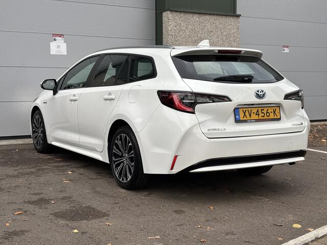 Toyota COROLLA Touring Sports 1.8 Hybrid First Edition Carplay Nap Climate Camera Led