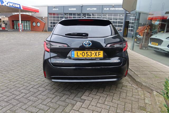 Toyota COROLLA Touring Sports 1.8 Hybrid Business Plus I NL-auto 52dkm!