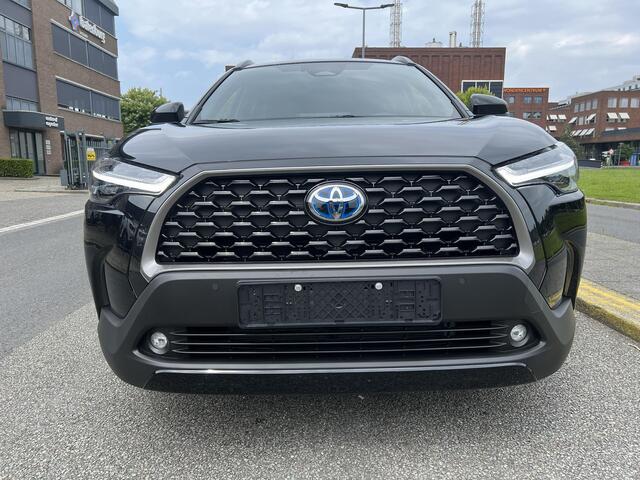 Toyota COROLLA Cross Hybrid 200 Style Carplay / Camera / Stuur & Stoelverwarming