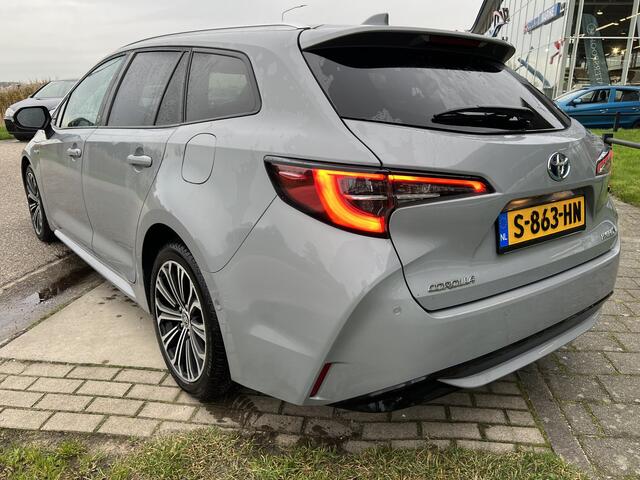 Toyota COROLLA Touring Sports 2.0 180pk Hybrid Style / Team D / Adaptive Cruise / Stoel+Stuurverw. / Aut. Parkeren /