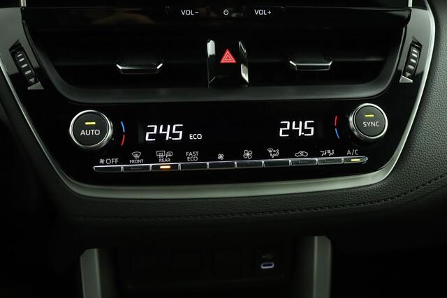 Toyota COROLLA Cross Hybrid 140 Active | Adaptive Cruise Control | Achteruitrijcamera | Trekhaak | All Season banden |