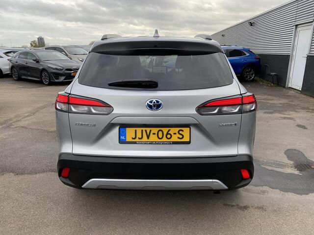 Toyota COROLLA Cross Hybrid 200 Dynamic Navigatie Apple CarPlay/Android Auto, keyless, achteruitrij camera, draadloos telefoonlader, adaptieve cruise control
