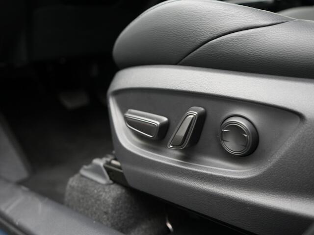 Toyota COROLLA Cross Hybrid 180 Executive | DEMO | fotomoment inplannen