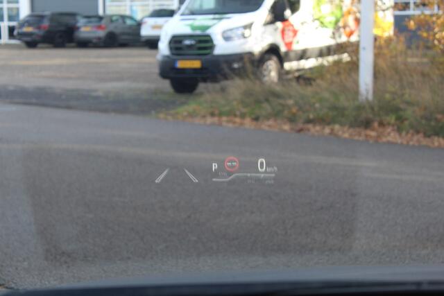 Toyota COROLLA Touring Sports 1.8 Hybrid Dynamic Special | Rijklaar | Head Up | Apple/Android | Stoel-/stuurverw. | Keyless | LED | El.Achterklep | Dealer onderhouden