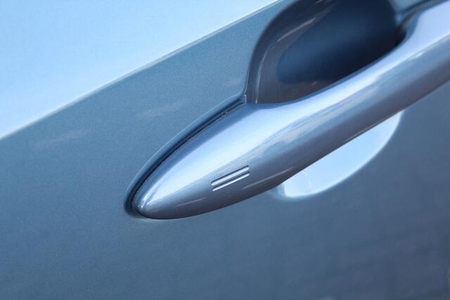 Toyota COROLLA Touring Sports 1.8 Hybrid Dynamic Special | Rijklaar | Head Up | Apple/Android | Stoel-/stuurverw. | Keyless | LED | El.Achterklep | Dealer onderhouden