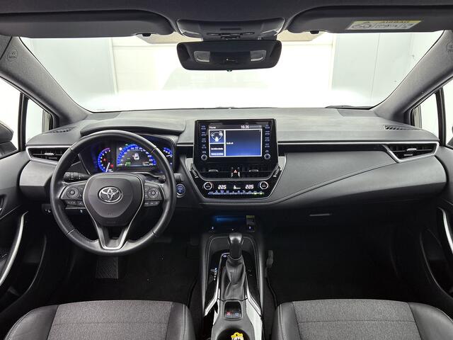 Toyota COROLLA 1.8 Hybrid Dynamic | 1e Eigenaar | Nieuw Geleverd & Onderhouden | Stoelverwarming | Apple Carplay / Anrdoid Auto |
