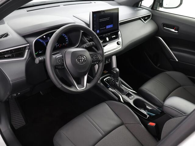 Toyota COROLLA Cross 2.0 High Power Hybrid First Edition | Trekhaak | Electrisch bedienbare achterklep |