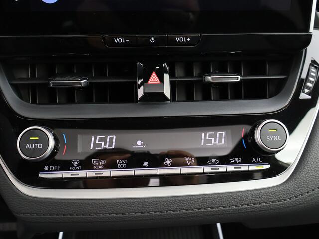 Toyota COROLLA Cross Hybrid 180 Executive Adventure Max Edition | Bike Pack! | Treeplanken | Panoramadak