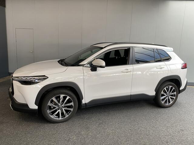 Toyota COROLLA Cross Hybrid 140 Dynamic Automaat uit 2024 Rijklaar + Fabrieksgarantie Henk Jongen Auto's in Helmond, al 50 jaar service zoals 't hoort!
