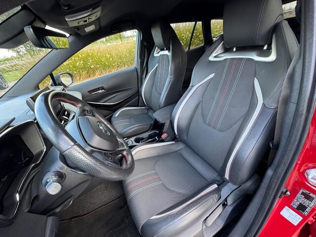 Toyota COROLLA Touring Sports 2.0 Hybrid GR-Sport / Trekhaak / Camera / Half leder / Keyless / 17'' / Virtual Cockpit / Stoelverwarming / DAB / ACC