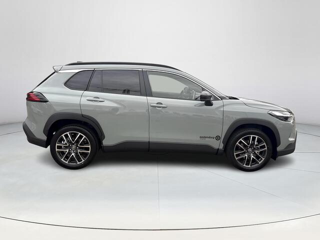 Toyota COROLLA Cross Hybrid 140 Dynamic **PANORAMA DAK/ STOEL EN STUURWIELVERWARMING/ PARKEERSENSOREN/ DODEHOEK DETECTIE**