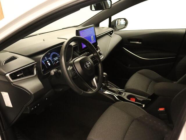 Toyota COROLLA Touring Sports Hybrid 140 Active - ORIGINEEL NEDERLANDSE AUTO - ACHTERUITRIJCAMERA - AIRCO (AUTOMATISCH) - APPLE CARPLAY/ANDROID AUTO - BLUETOOTH TELEFOONVOORBEREIDING - CRUISE CONTROL ADAPTIEF - ELEKTRISCHE RAMEN VOOR EN ACHTER - LICHTMETALEN VELGEN - KE