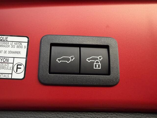 Toyota COROLLA Cross Hybrid 180 GR Sport Nieuw Snel Leveren Pano Stoel Stuur Verwarming