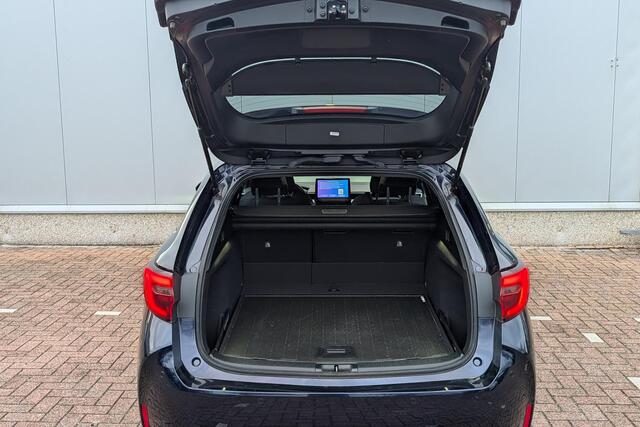 Toyota COROLLA Touring Sports Hybrid 140 Dynamic Apple CarPlay / Android auto | Getint Glas | Stoelverwarming