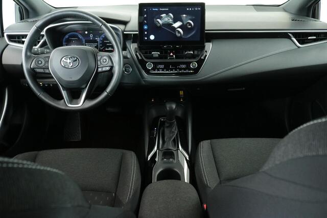 Toyota COROLLA Hybrid 140 Dynamic, Parkeersensoren , Stuur en stoelverwarming