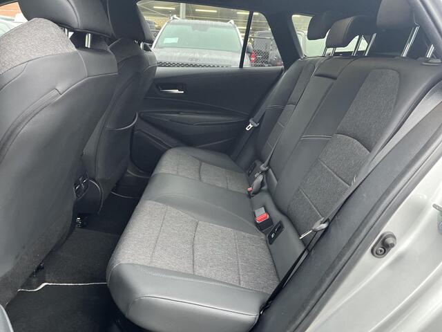 Toyota COROLLA Touring Sports Hybrid 140 Dynamic | All-in prijs | Apple/Android | Camera | Navigatie |