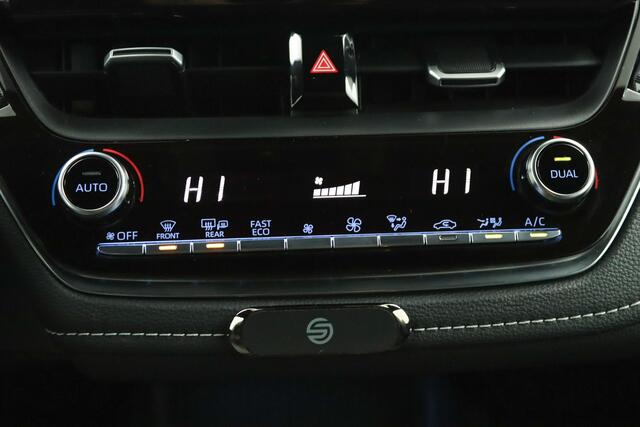 Toyota COROLLA Touring Sports 2.0 Hybrid First Edition | Adaptive Cruise Control | Navigatie | Apple Carplay | Android Auto | Stoelverwarming | Open dak |