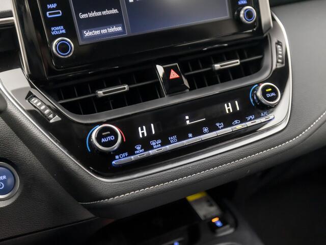 Toyota COROLLA Touring Sports 2.0 Hybrid Sport 180Pk Automaat (VIRTUAL COCKPIT, APPLE CARPLAY, CAMERA, STOELVERWARMING, SPORTSTOELEN, KEYLESS, ADAPTIVE CRUISE, ZWART HEMEL, LANE ASSIST, GETINT GLAS, NIEUWSTAAT)