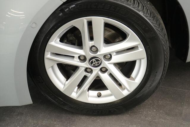 Toyota COROLLA Touring Sports 1.8 Hybrid Dynamic, Parkeersensoren, Apple Carplay ,Android Auto, Navigatie, Adaptieve Cruise Control, Keyless Entry.