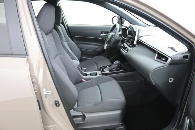 Toyota COROLLA Cross Hybrid 180 Dynamic | Nieuwe auto | Stoelverwarming | Navigatie | Keyless Entry |