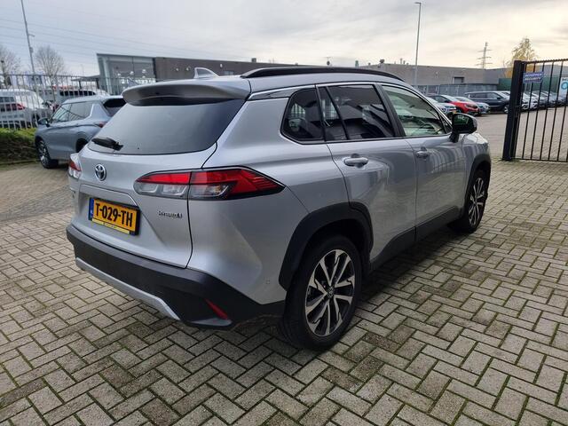 Toyota COROLLA Cross 2.0 High Power Hybrid Launch Edition | Elektrische Achterklep | Navigatie | Stoelverwarming |