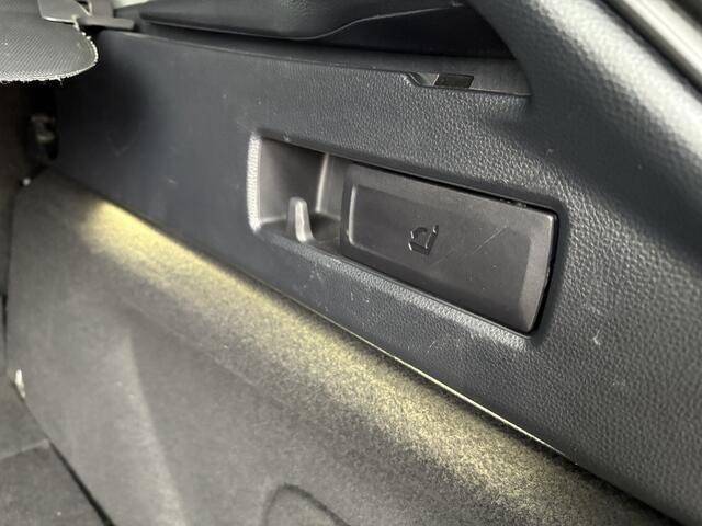 Toyota COROLLA Touring Sports 2.0 High Power Hybrid 180pk GR-Sport CAMERA/KEYLESS/CARPLAY/PDC